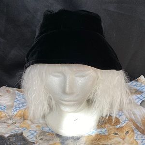 Vintage Liz Claiborne black velvet bucket hat